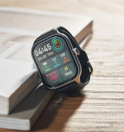 умен часовник със силиконова каишка