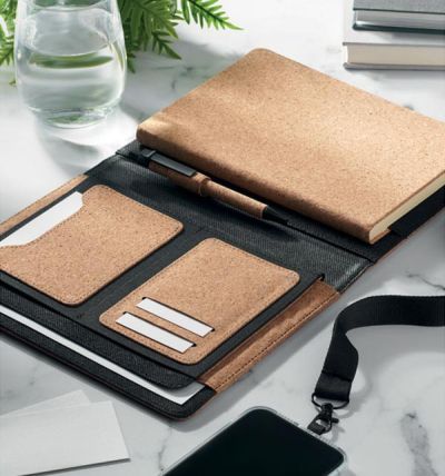 Тетрадка А5 с твърда коркова корица